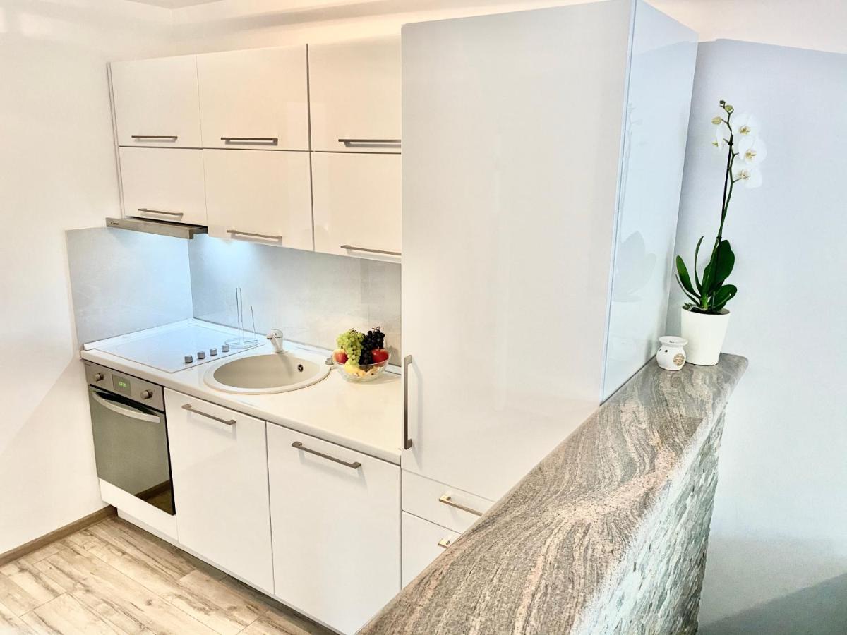Guesthouse L&K Brinje Zewnętrze zdjęcie